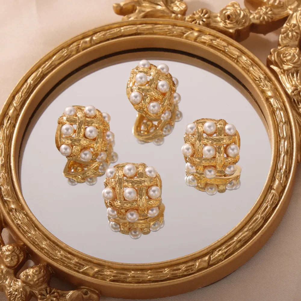 Boucles d'Oreilles Puces Perle Nacre Dorées | Boutique84