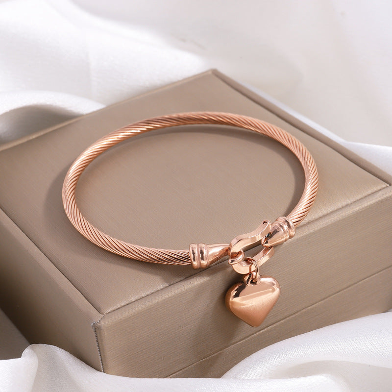 Bracelet Jonc Cœur Acier Inoxydable Doré Femme | Boutique84