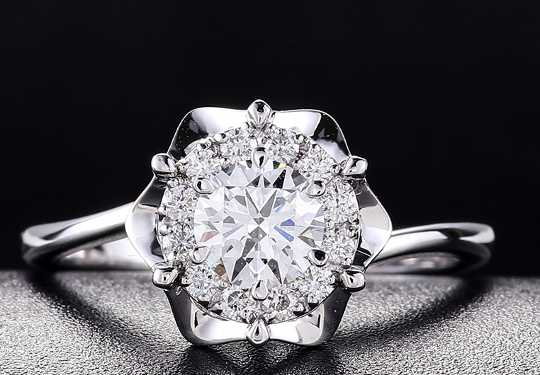 Cultured Diamond Ring, Elegant Diamond Engagement Ring, Non-Tarnishing 18K Gold Lab-Grown Diamond Ring