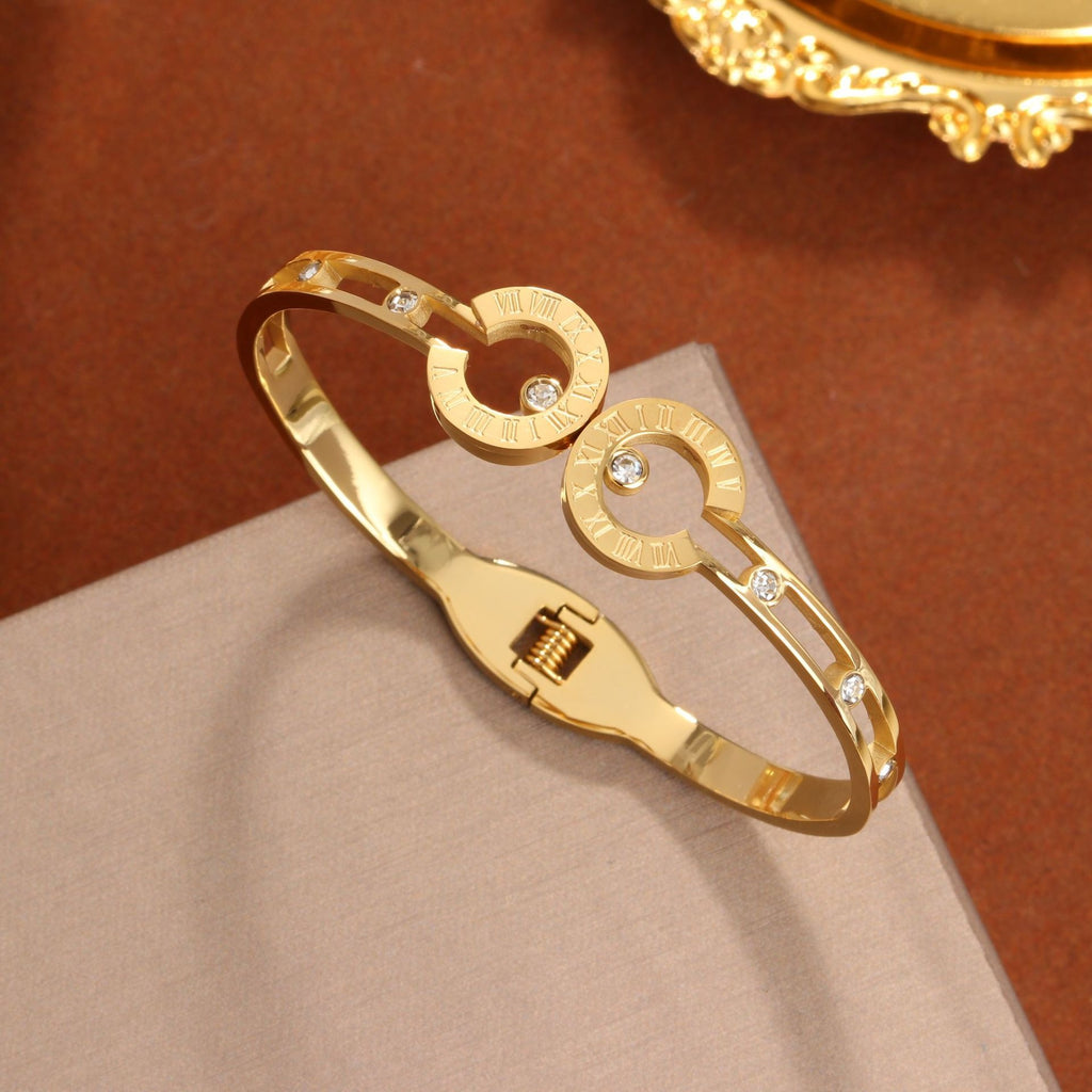 Rust Steel Bracelet European and American Light Luxury Plating Non fading Roman Digital Hollow Diamond Bracelet