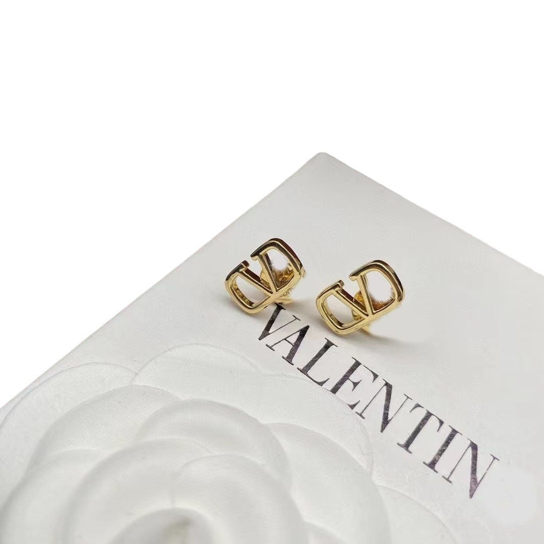 Boucles d'Oreilles Puces V Argent 925 Hypoallergénique | Boutique84