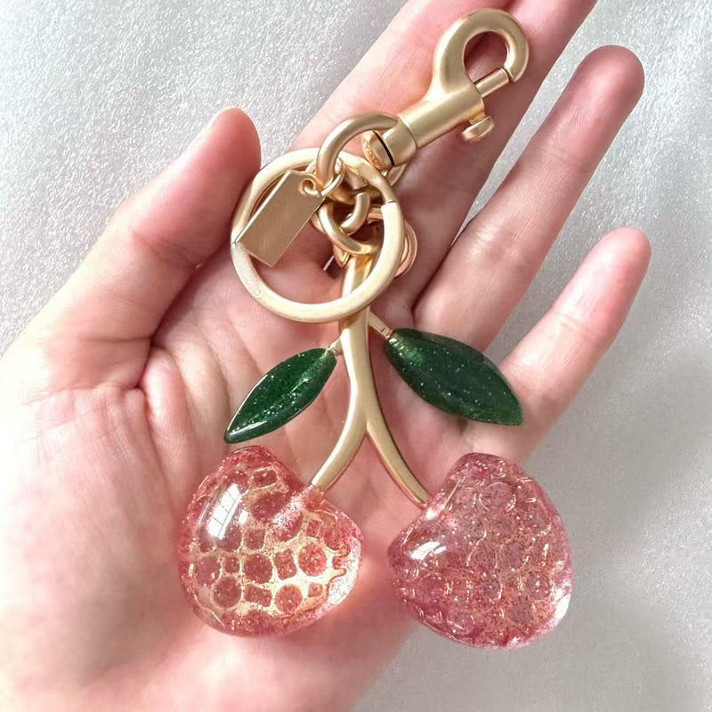 Bag Accessories Small Gift Cherry Crystal Fashion Keychain Creative Elegant Car Keychain Bag Pendant for Women