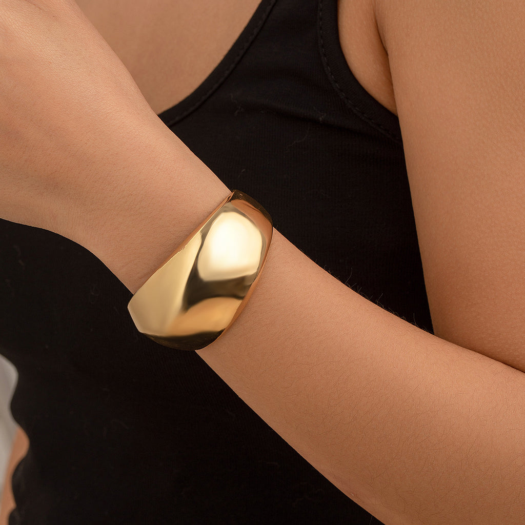 Design inspired metal snake stripe wide bracelet, fashionable and niche texture, circular opening bracelet for women