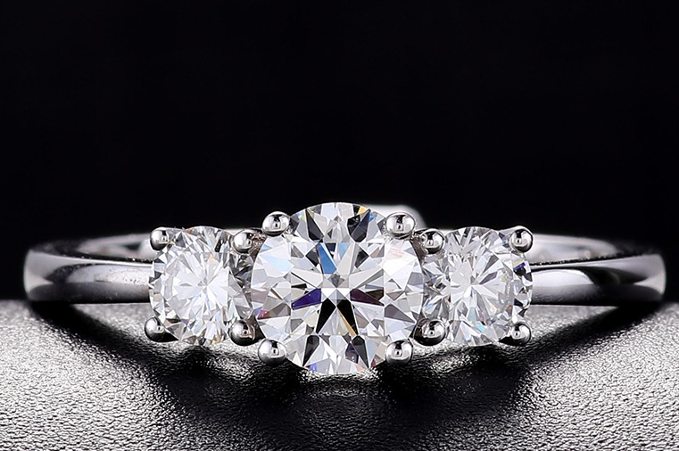 Cultured Diamond Ring, Elegant Diamond Engagement Ring, Non-Tarnishing 18K Gold Lab-Grown Diamond Ring