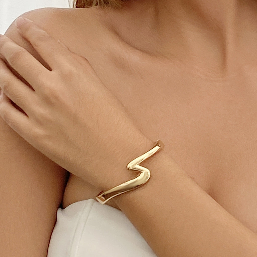 Small niche luxury high-end curved Z-shaped bracelet Bracelet irregular bracelet