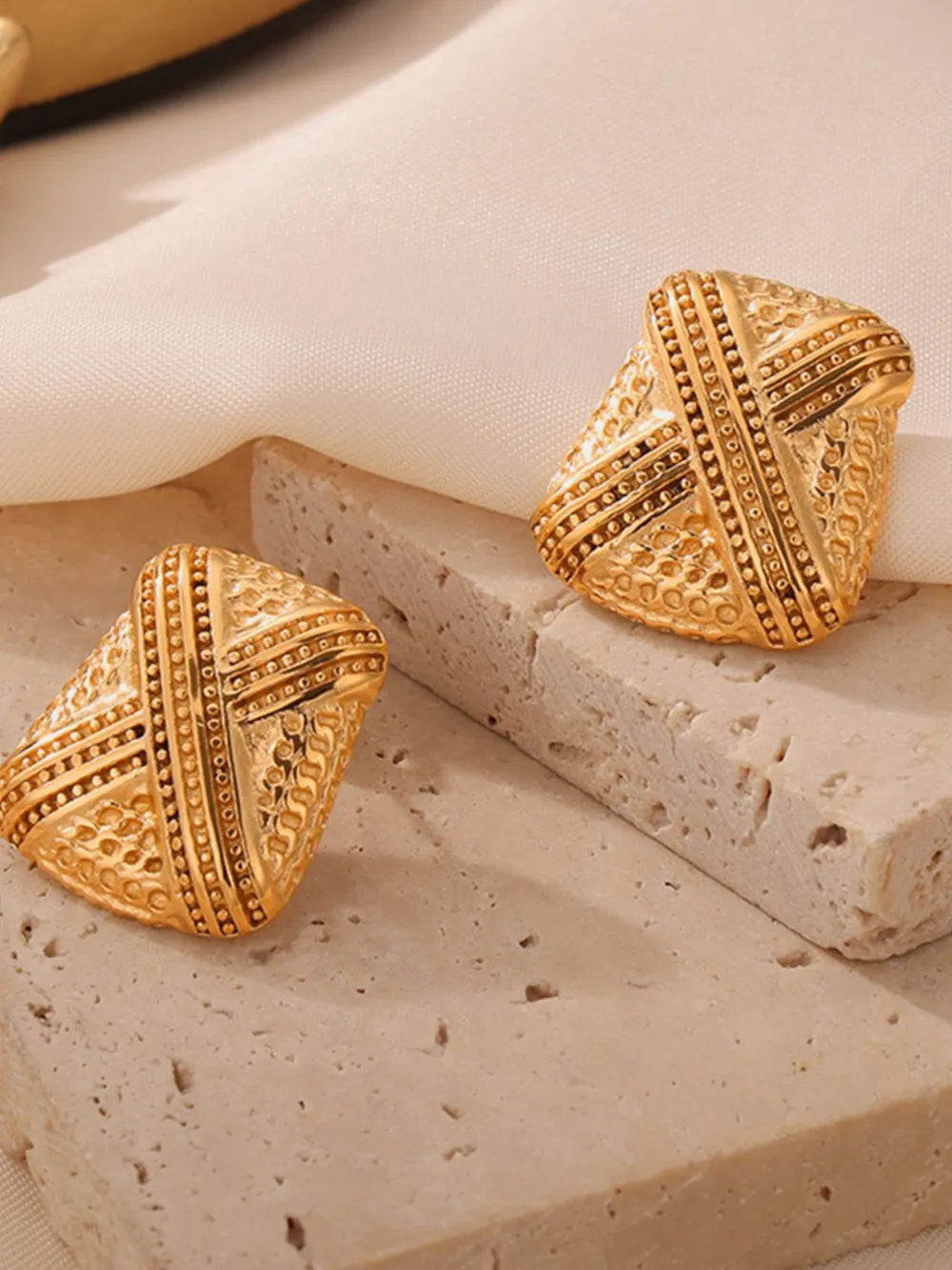 Boucles d'Oreilles Géométriques Acier Titane Or 18K | Boutique84