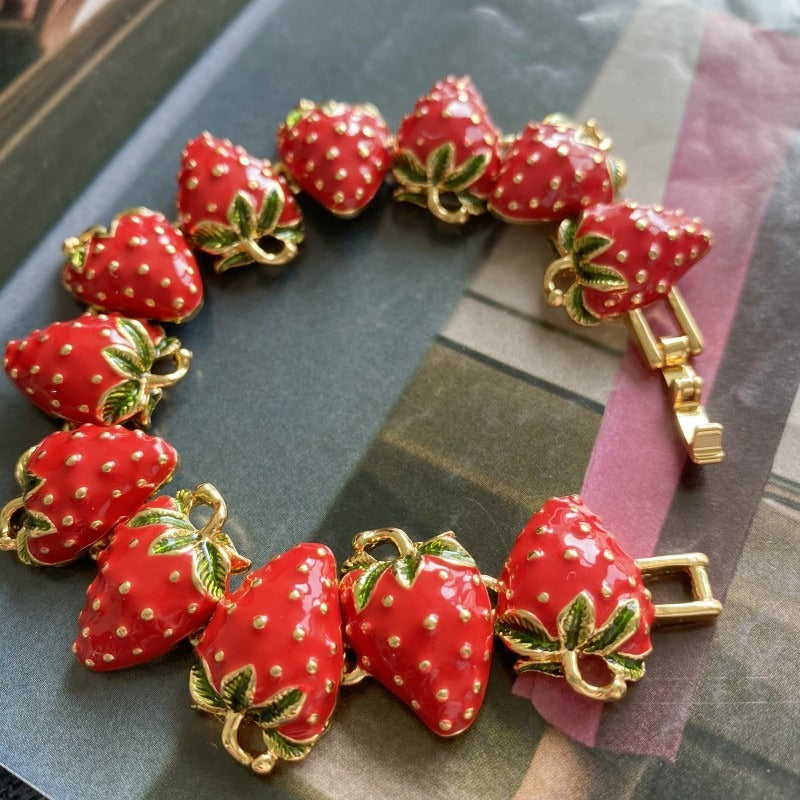 Sweet enamel glaze Chinese red strawberry fruit bracelet buckle bracelet